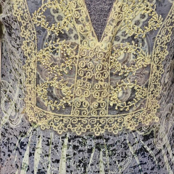 One World Blouse Womens Small Lace Accented V Neck Top Yellow Gray Pattern - Picture 3 of 10